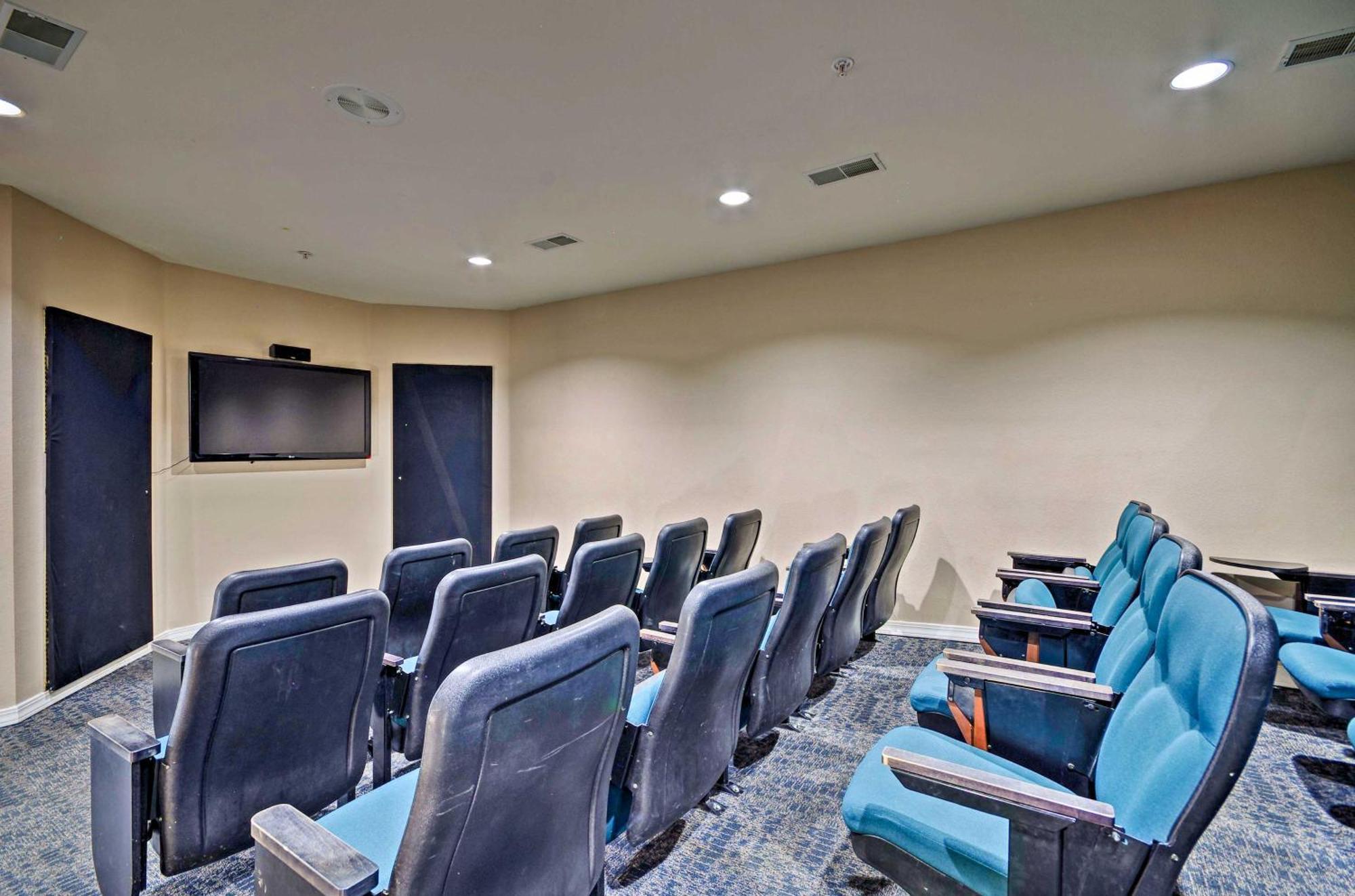 Ground-Floor Branson Condo With Community Perks Экстерьер фото